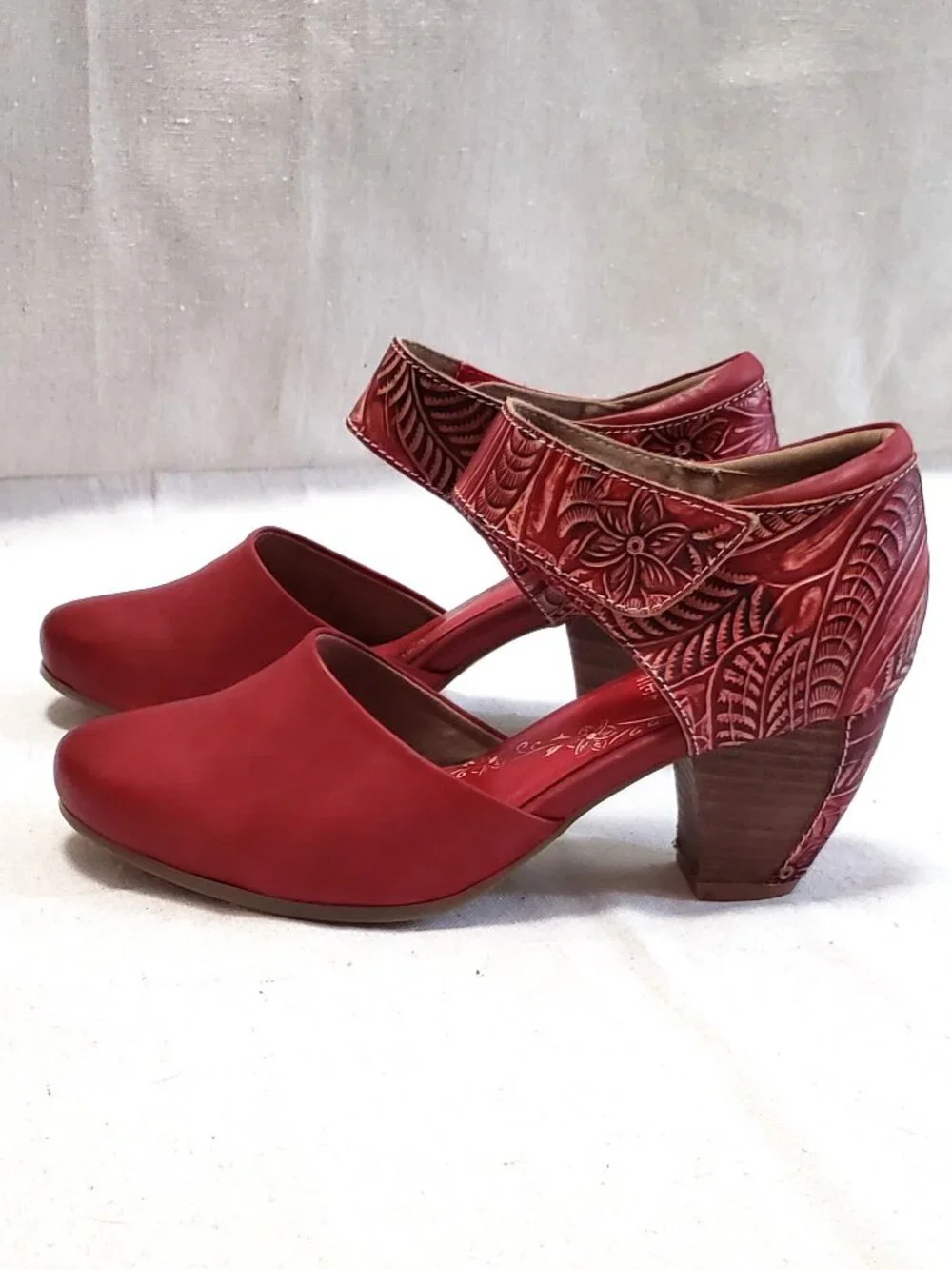 L'Artiste Spring Step Toolie Womens Size 8.5 /39 Mary Jane Shoes Heeled Burgundy